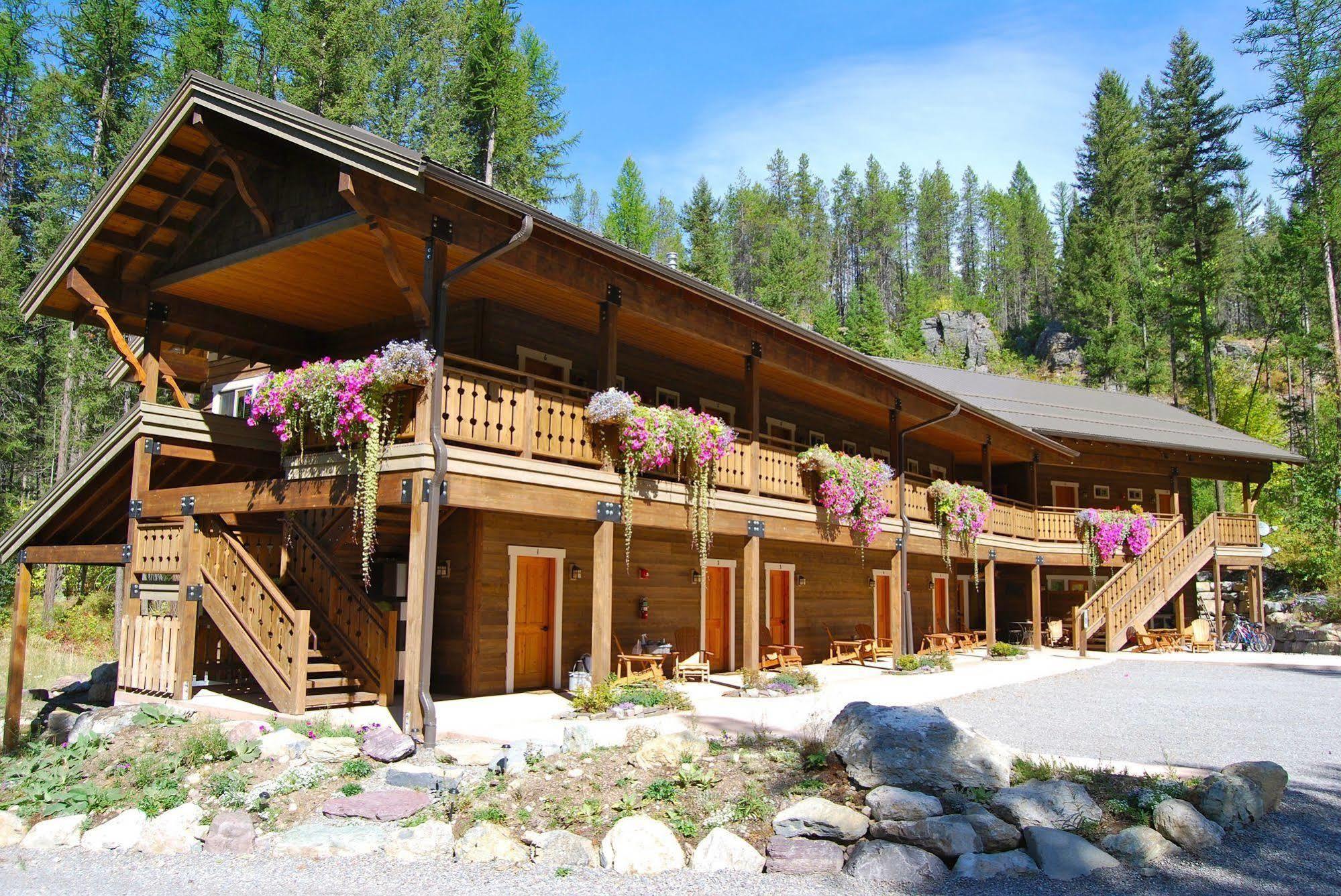 Glacier Guides Lodge West Glacier Extérieur photo